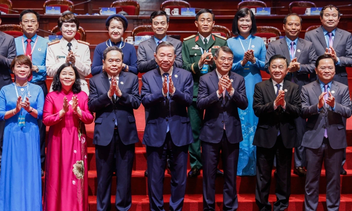 toan van phat bieu cua tong bi thu, chu tich nuoc tai Dai hoi cong doan viet nam lan thu xiv hinh anh 2