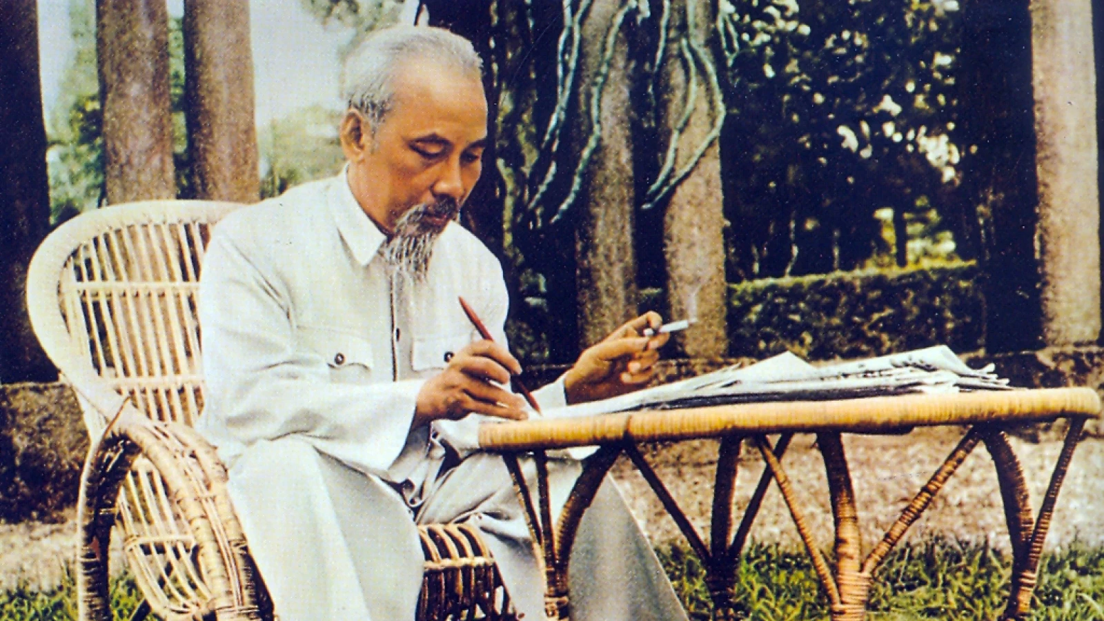 Mấy nghĩ suy về chuyến đi ngày 5/6/1911 của Nguyễn Tất Thành