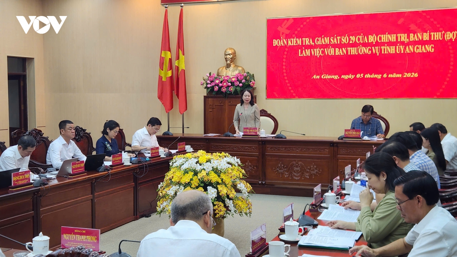 Phó Chủ tịch nước Võ Thị Ánh Xuân làm việc với Ban Thường vụ Tỉnh ủy An Giang