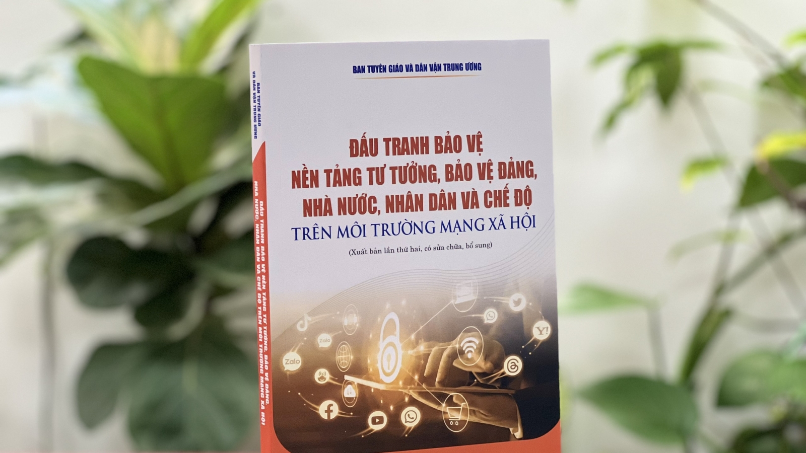 Giữ vững trận địa tư tưởng của Đảng trên không gian mạng
