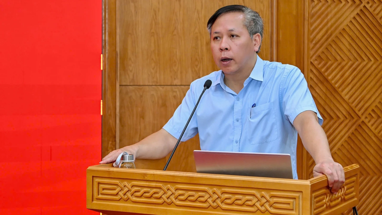 Quán triệt điểm mới trong quy định, hướng dẫn thi hành Điều lệ Đảng