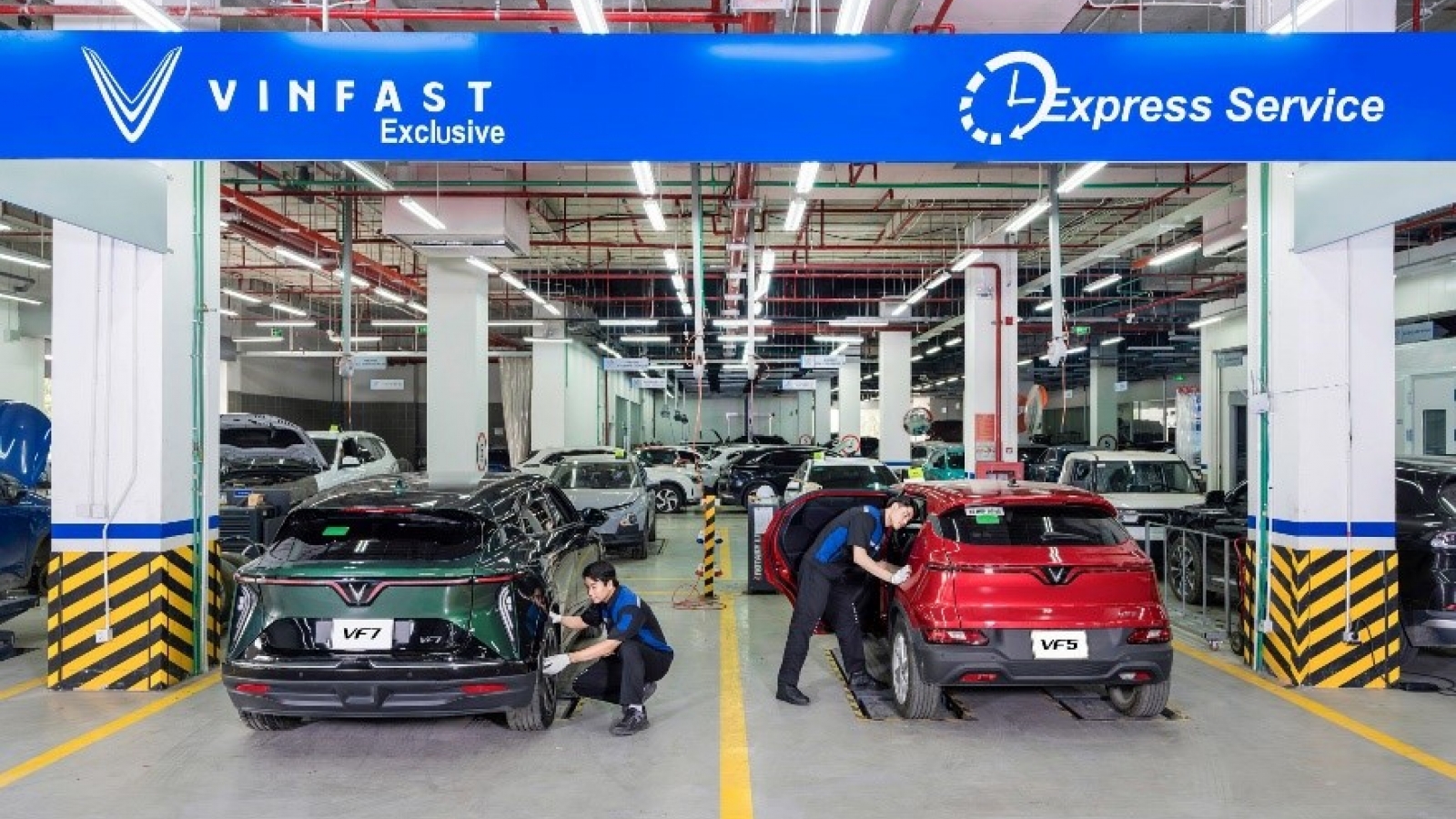 Chủ xe VinFast: “Đi đâu cũng yên tâm vì xưởng dịch vụ có khắp nơi”