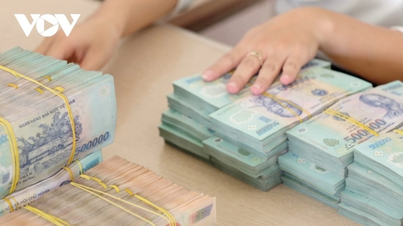Lãi suất sẽ dần hạ nhiệt, nhưng khó giảm sâu